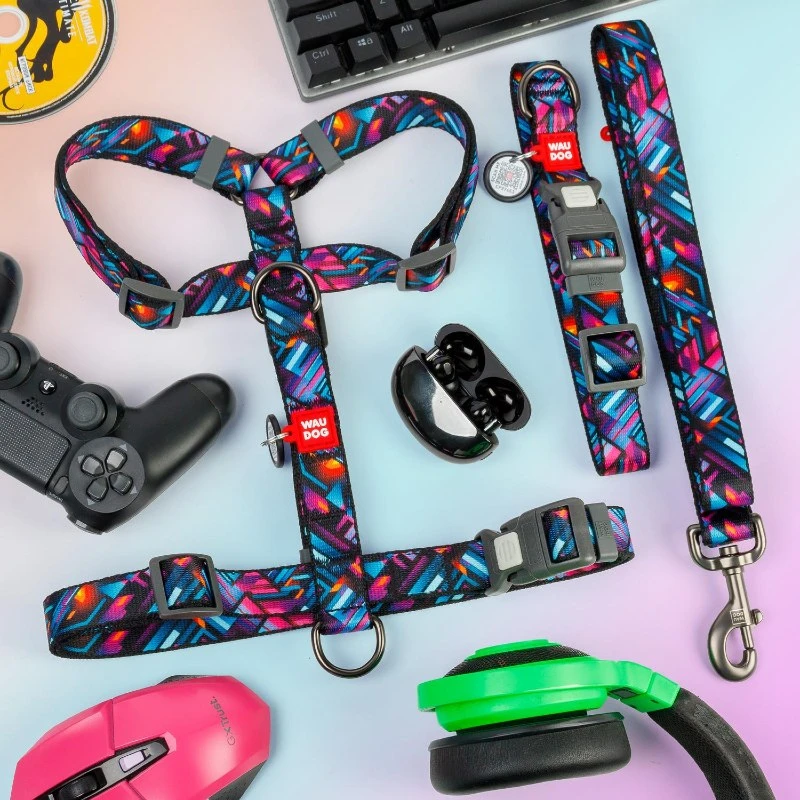 Περιλαίμιο WauDog Endless Worlds Plastic Fastex M 20mm x 28-40cm με SmartID Σκύλοι